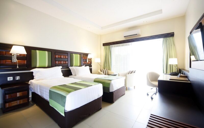 Best Western Premier Garden Hotel6