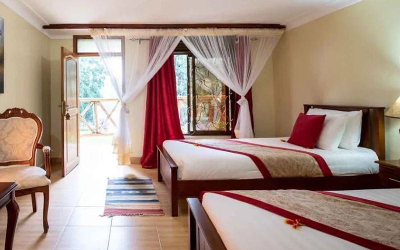 crater safari lodge3