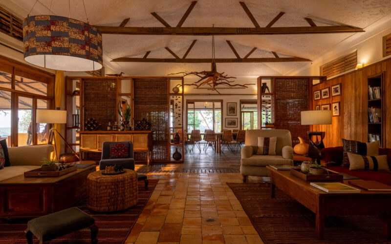 volcanoes safaris kyambura gorge lodge